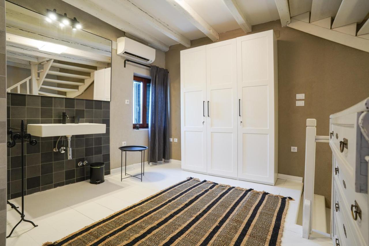 Deluxe Apartment Casa Flores With Sea View & Terrace Rovinj Exterior photo